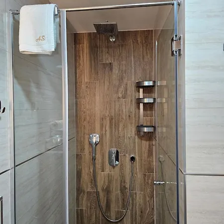 Apartment Lux As - Montevia
