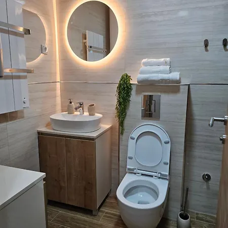 Apartment Lux As - Montevia