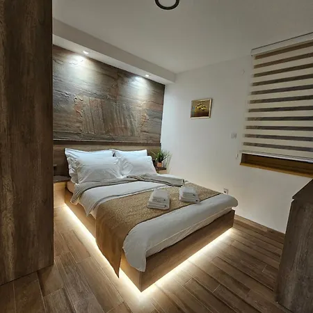 Lux As - Montevia Apartman